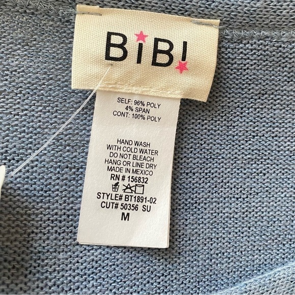 BiBi New Womens Size M Blue Top with Silver Sequin Balloon Sleeve - Picture 4 of 8